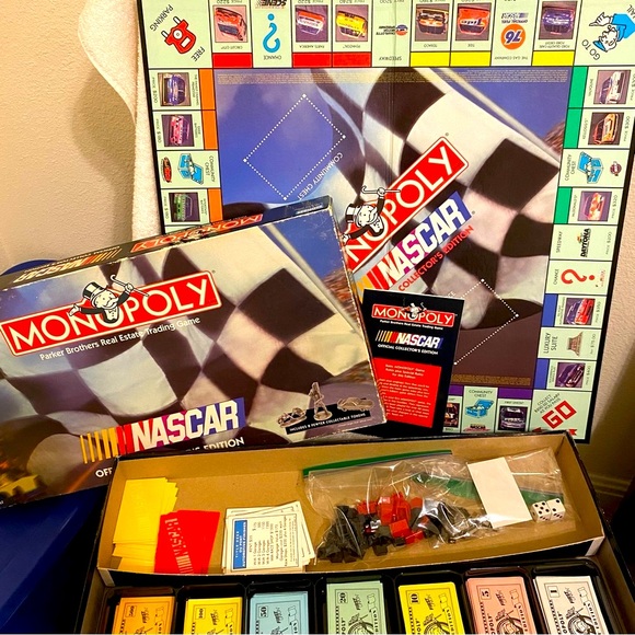 NASCAR Official Collectors Edition Monopoly Game, Parker Brothers - Picture 1 of 16